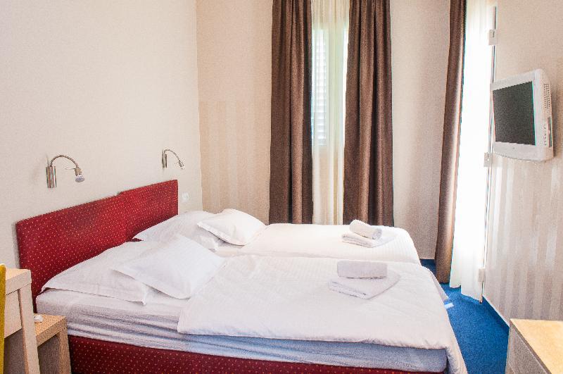 Beach Villa Bb Podstrana Luaran gambar